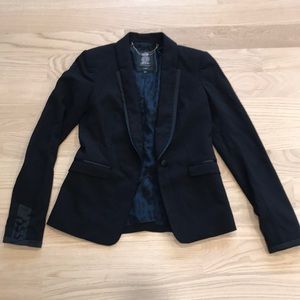 Juicy Couture blazer